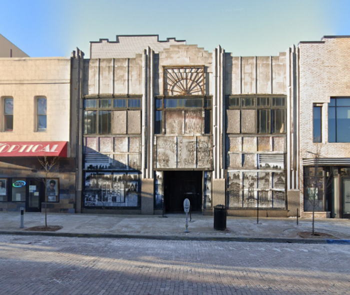 Della Photoplay Theatre - Looks Like An Old Theater And The Address Is Close (newer photo)